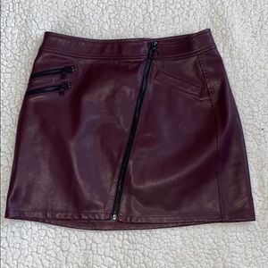 Express leather skirt